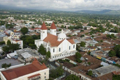 Escuelas y Colegios en Bolívar, Ecuador